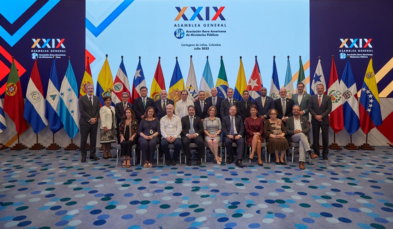 (Español) EL PAcCTO y la AIAMP refuerzan su colaboración durante la Asamblea de la Asociación en Colombia